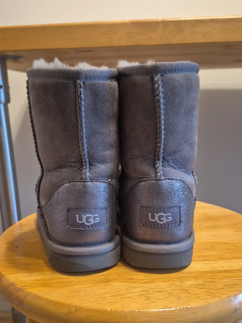 Ugg Gray With Shiny Back Suede Leather Boots